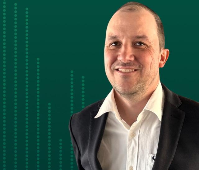 Coach Ernest North Combined Mobile